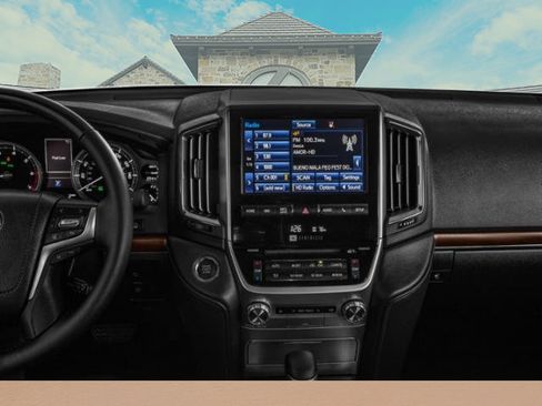 Used 2019 Toyota Land Cruiser image 10