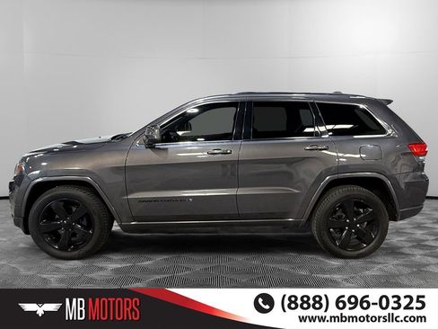 Used 2014 Jeep Grand Cherokee Altitude AWD/4WD image 9