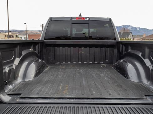 Used 2021 RAM 1500 Laramie image 13