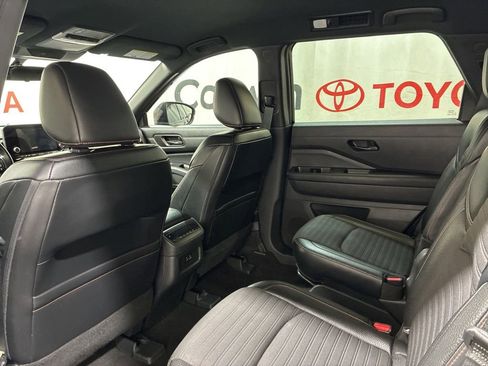Used 2023 Nissan Pathfinder Rock Creek AWD/4WD image 22