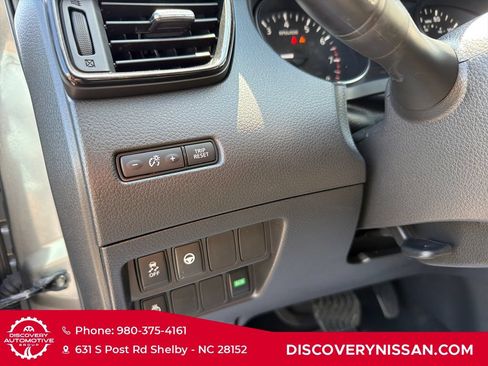 Certified 2019 Nissan Rogue Sport SV w/ Technology Package FWD image 16
