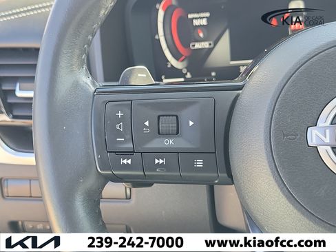 Used 2023 Nissan Rogue Platinum w/ Platinum Premium Package AWD/4WD image 26