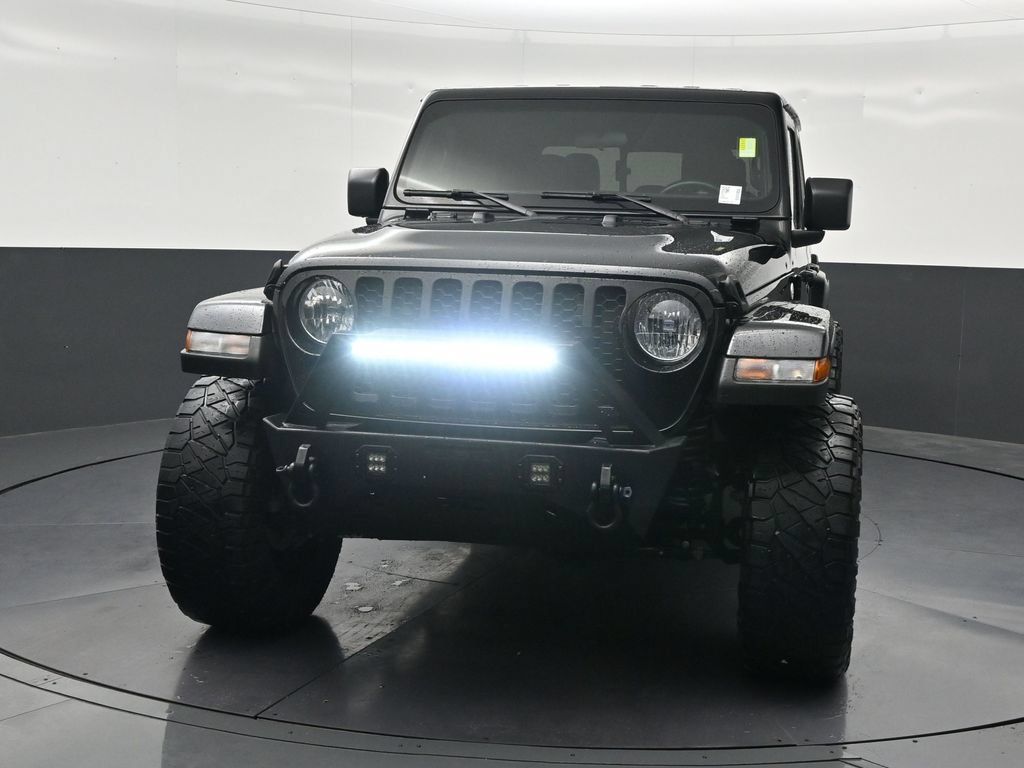 Used 2021 Jeep Gladiator Sport AWD/4WD image 9