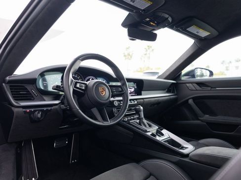 Certified 2022 Porsche 911 GT3 RWD image 4