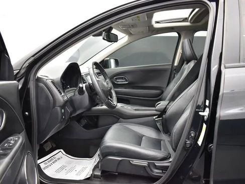 Used 2022 Honda HR-V EX-L image 11