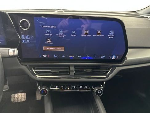 Used 2024 Chevrolet Equinox EV RS image 21