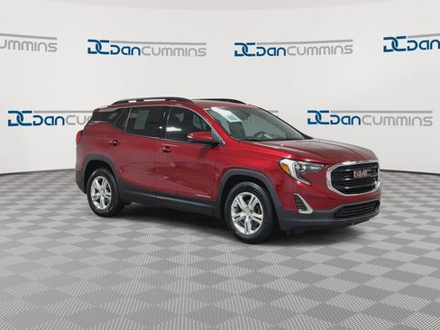 Used 2019 GMC Terrain SLE w/ Driver Convenience Package FWD image 2