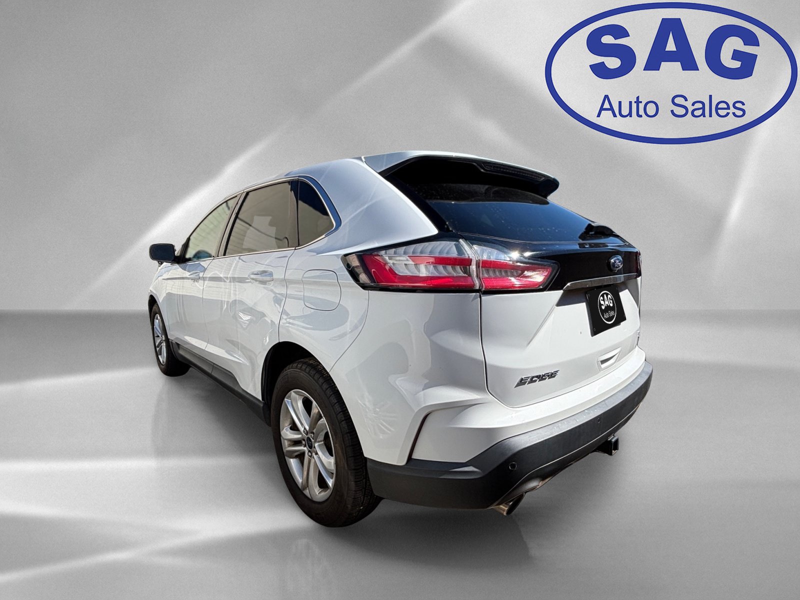 Used 2019 Ford Edge SEL w/ Equipment Group 201A AWD/4WD image 4