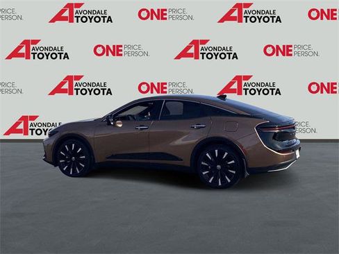 Certified 2023 Toyota Crown Platinum image 6