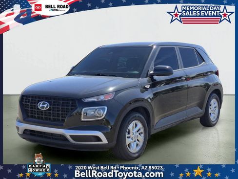 Used 2023 Hyundai Venue SE FWD image 1