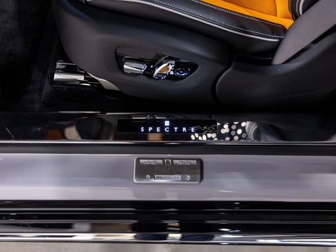 Used 2024 Rolls-Royce Spectre w/ Spectre Launch Package AWD/4WD image 42