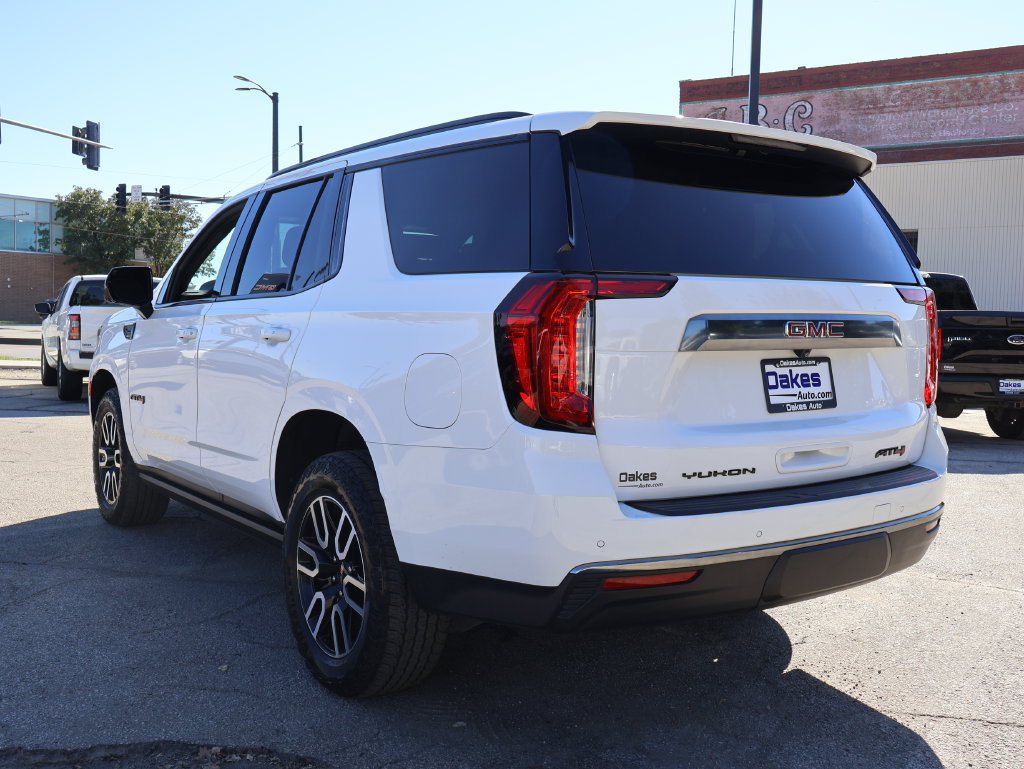 Used 2024 GMC Yukon AT4 w/ AT4 Premium Package AWD/4WD image 4