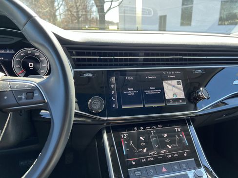 Used 2023 Audi Q7 3.0T Premium w/ Convenience Package image 32