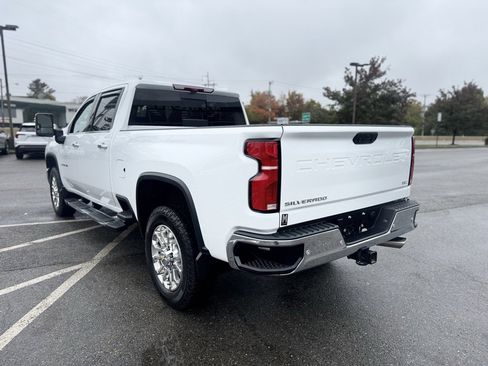 Used 2024 Chevrolet Silverado 2500 LTZ w/ LTZ Premium Package image 4