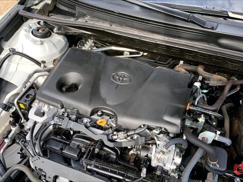 Used 2023 Toyota Camry SE FWD image 33
