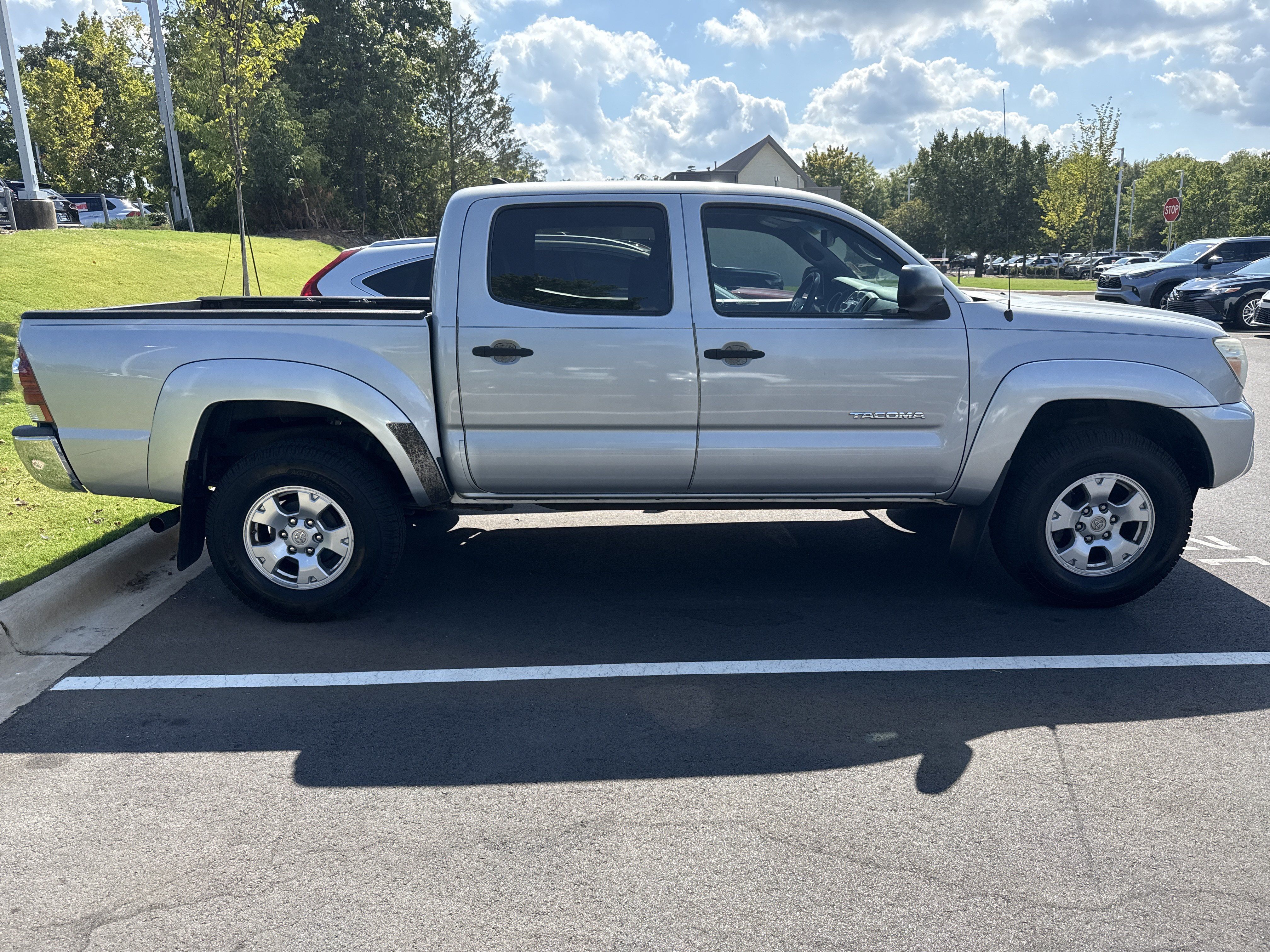 Used 2012 Toyota Tacoma PreRunner w/ SR5 Pkg RWD image 9