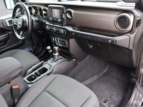 Used 2018 Jeep Wrangler Sport AWD/4WD image 25