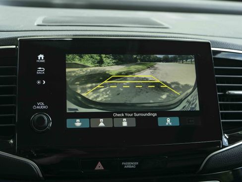 Used 2019 Honda Pilot Touring image 31