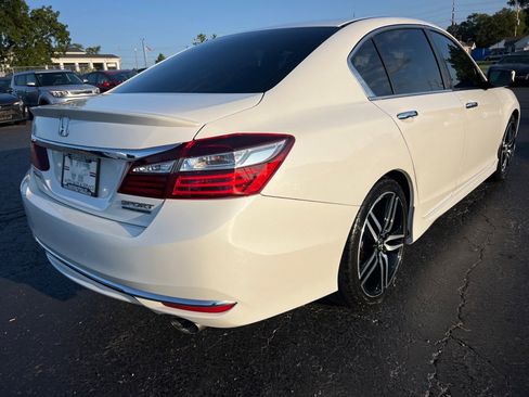 Used 2017 Honda Accord Sport Special Edition image 7