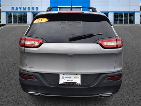 Used 2015 Jeep Cherokee Limited image 4