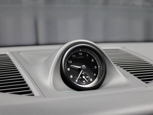 New 2026 Porsche Macan image 34