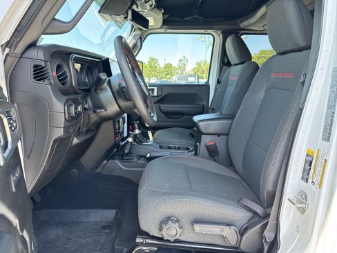 Used 2024 Jeep Wrangler Unlimited Rubicon w/ Capability Package AWD/4WD image 16