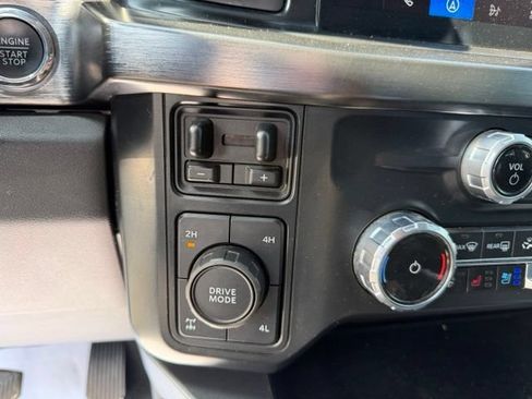 Used 2023 Ford F250 Lariat w/ Lariat Ultimate Package AWD/4WD image 29