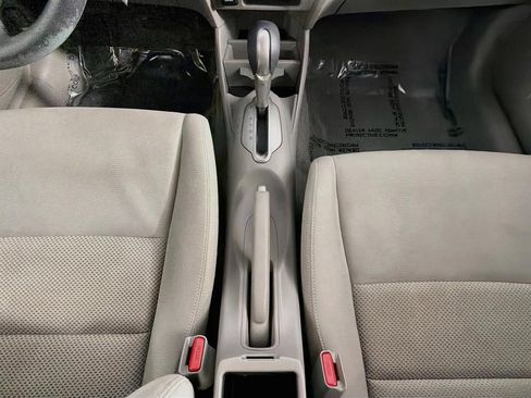 Used 2010 Honda Insight EX image 17