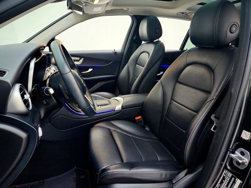 Certified 2021 Mercedes-Benz GLC 300 image 4