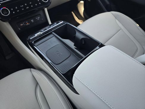 New 2026 Hyundai Tucson Limited FWD image 17