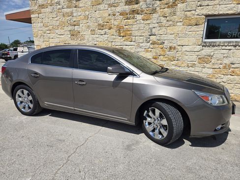Used 2011 Buick LaCrosse CXL w/ Driver Confidence Package FWD image 17
