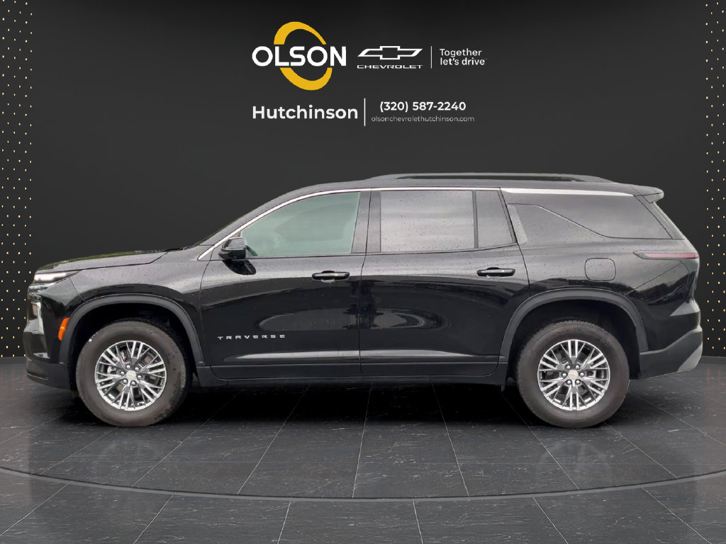 Certified 2026 Chevrolet Traverse LT w/ Driver Confidence Package AWD/4WD image 2