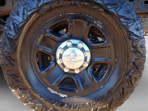 Used 2016 RAM 2500 Tradesman w/ Chrome Appearance Group image 6