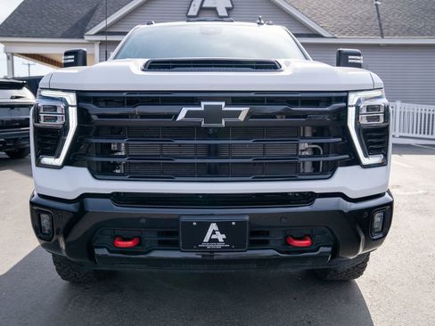 Used 2025 Chevrolet Silverado 2500 LT w/ Trail Boss Package image 9