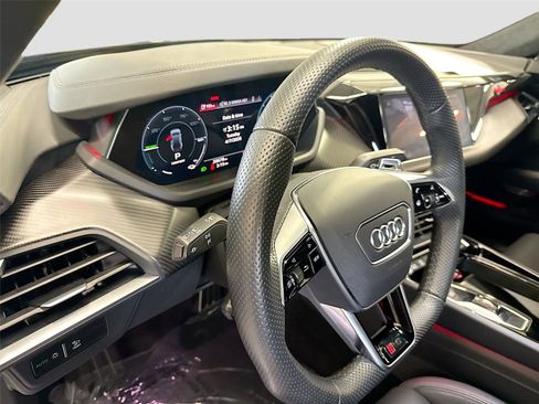 Used 2023 Audi RS e-tron GT w/ Carbon Performance Package AWD/4WD image 9