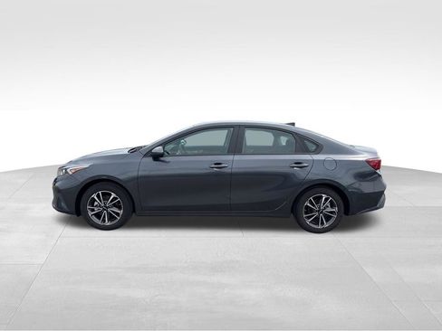 Certified 2023 Kia Forte LXS image 12