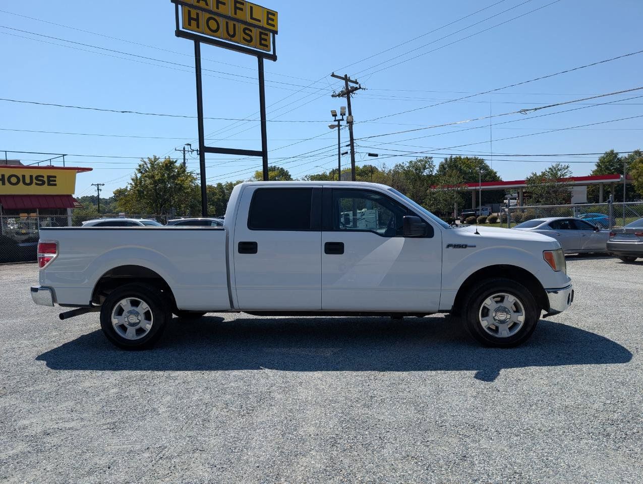 Used 2013 Ford F150 XLT w/ Trailer Tow Pkg RWD image 4
