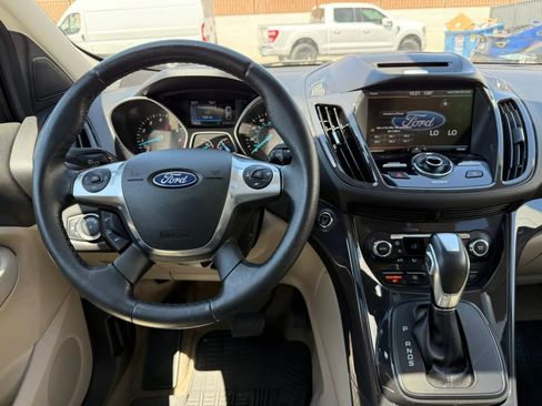 Used 2015 Ford Escape Titanium w/ Equipment Group 301A FWD image 18