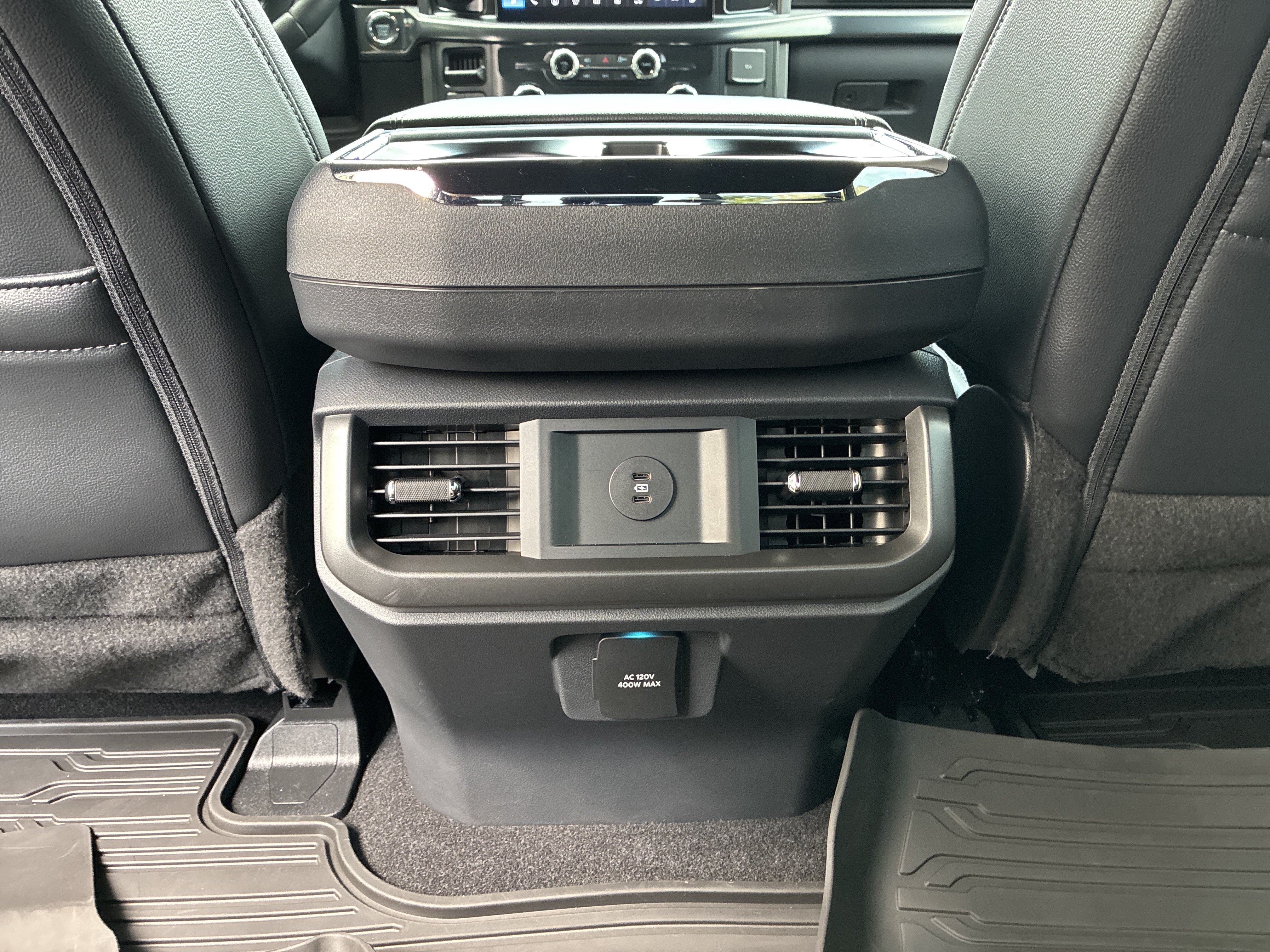 Used 2025 Ford F150 Lariat w/ Equipment Group 501A Mid AWD/4WD image 29