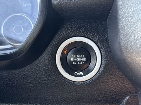 Used 2020 RAM 1500 Big Horn AWD/4WD image 16