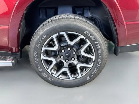 Used 2025 RAM 1500 Laramie w/ Sport Appearance Package AWD/4WD image 34