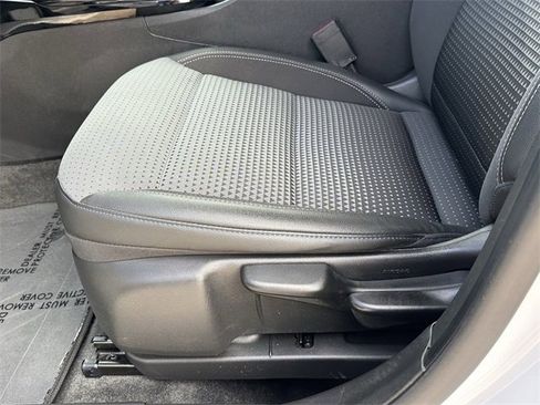 Used 2024 Chevrolet Trax LT w/ Driver Confidence Package image 28