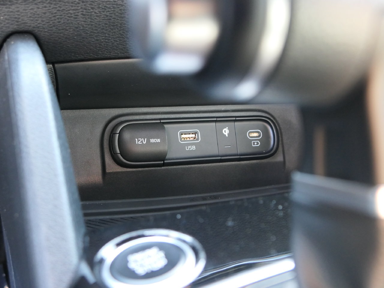 Used 2023 Kia Sportage X-Line w/ X-Line Premium Package AWD/4WD image 20