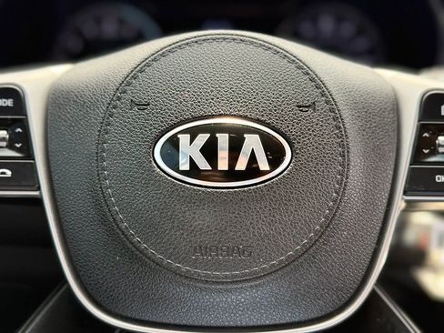 Used 2020 Kia Sorento FWD V6 image 13