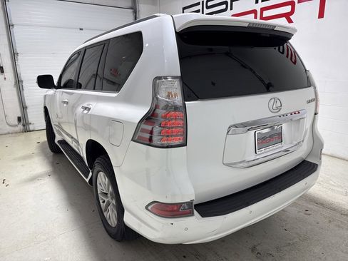 Used 2015 Lexus GX 460 image 5