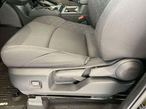 New 2026 Toyota Tacoma SR5 AWD/4WD image 12