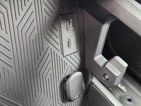 Used 2025 Toyota Tacoma TRD Sport image 24