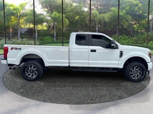 Used 2018 Ford F250 XL w/ Power Equipment Group AWD/4WD image 4
