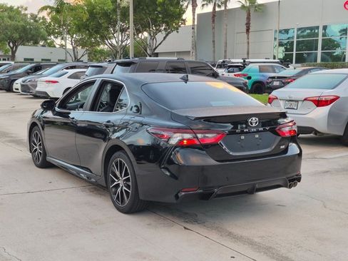 Used 2024 Toyota Camry SE FWD image 7