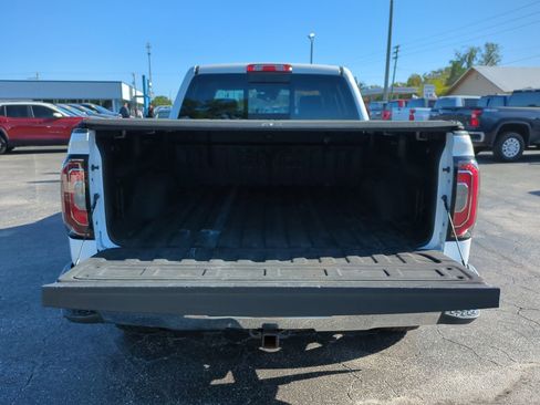Used 2018 GMC Sierra 1500 SLT AWD/4WD image 13